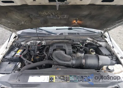 2002 Ford F-150 Lariat/Xlt из США, поврежденный, VIN 1FTRW08L52KC88142